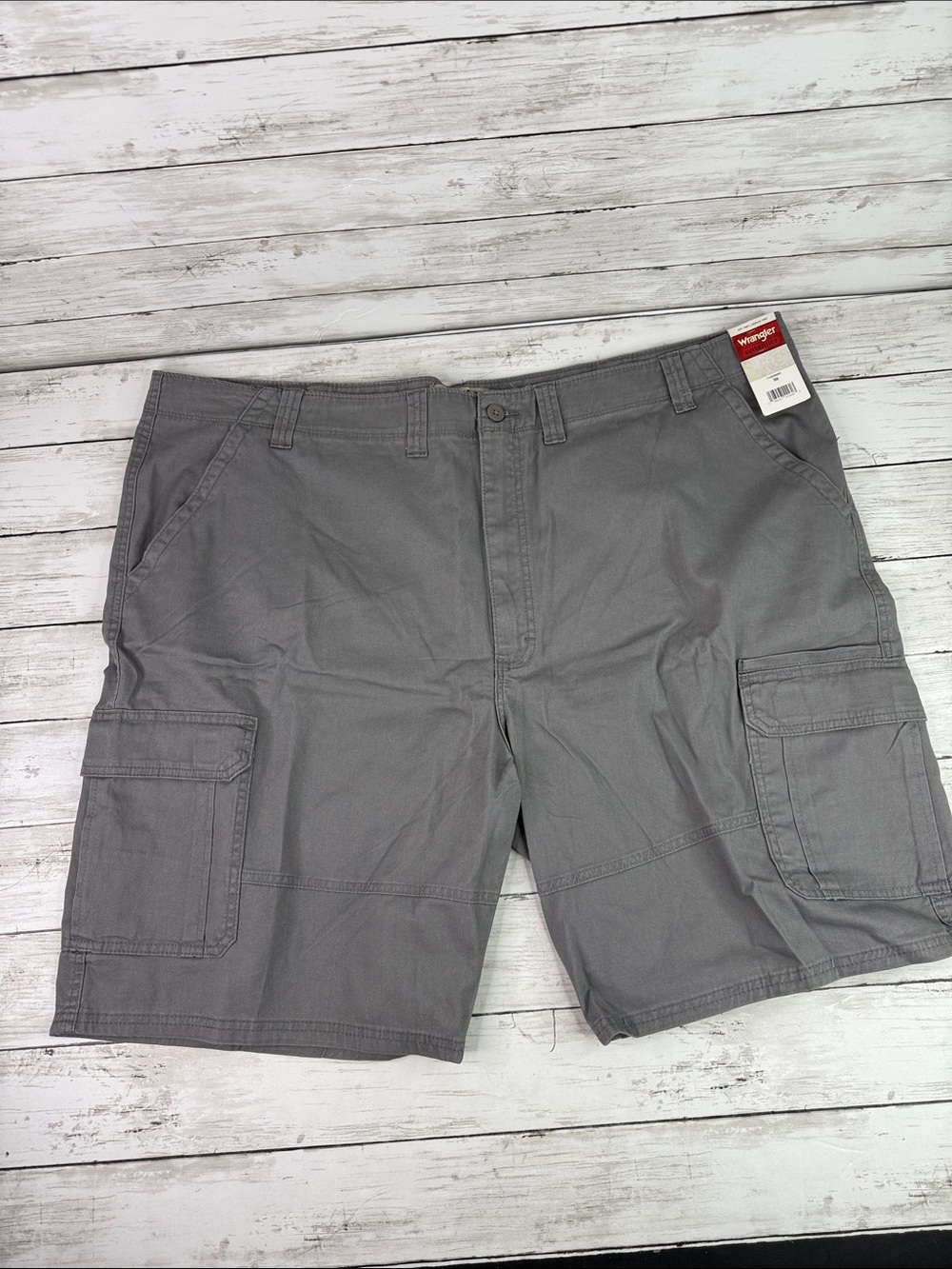 Wrangler Authentics men’s gray shorts NWT SZ 50